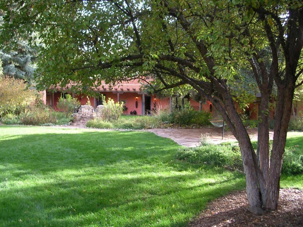 Adobe And Pines Inn Bed And Breakfast Taos Esterno foto