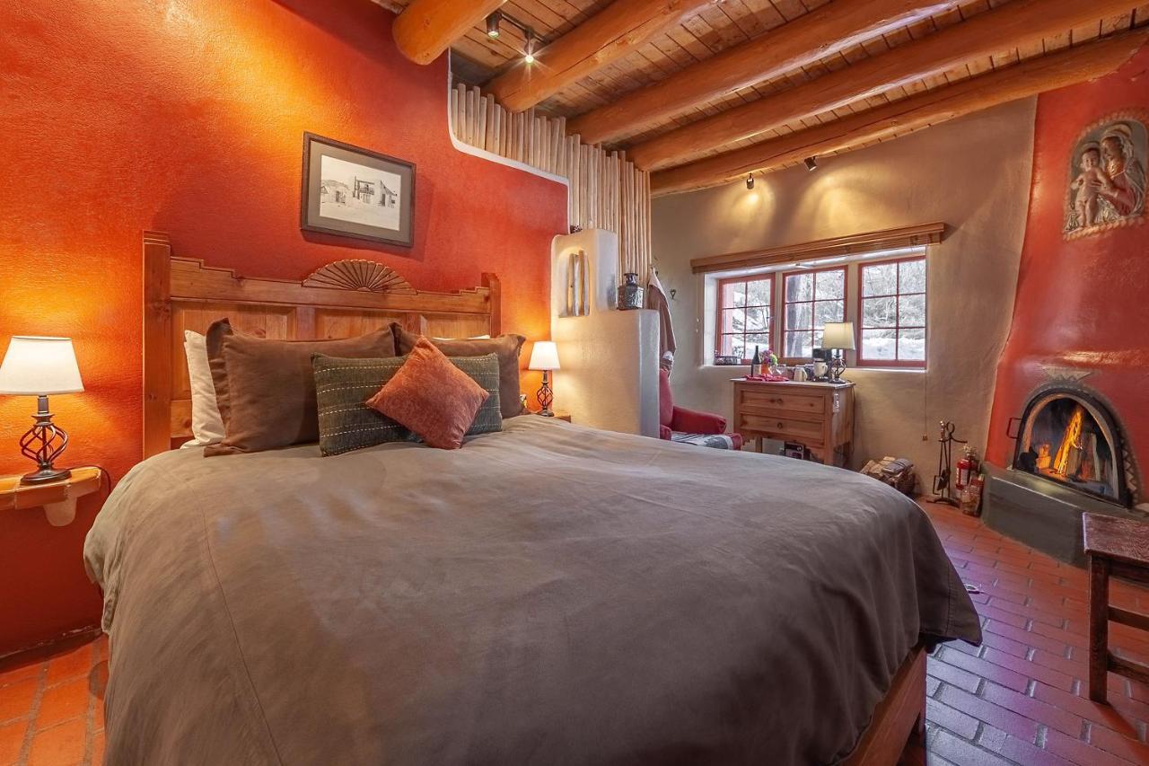 Adobe And Pines Inn Bed And Breakfast Taos Esterno foto